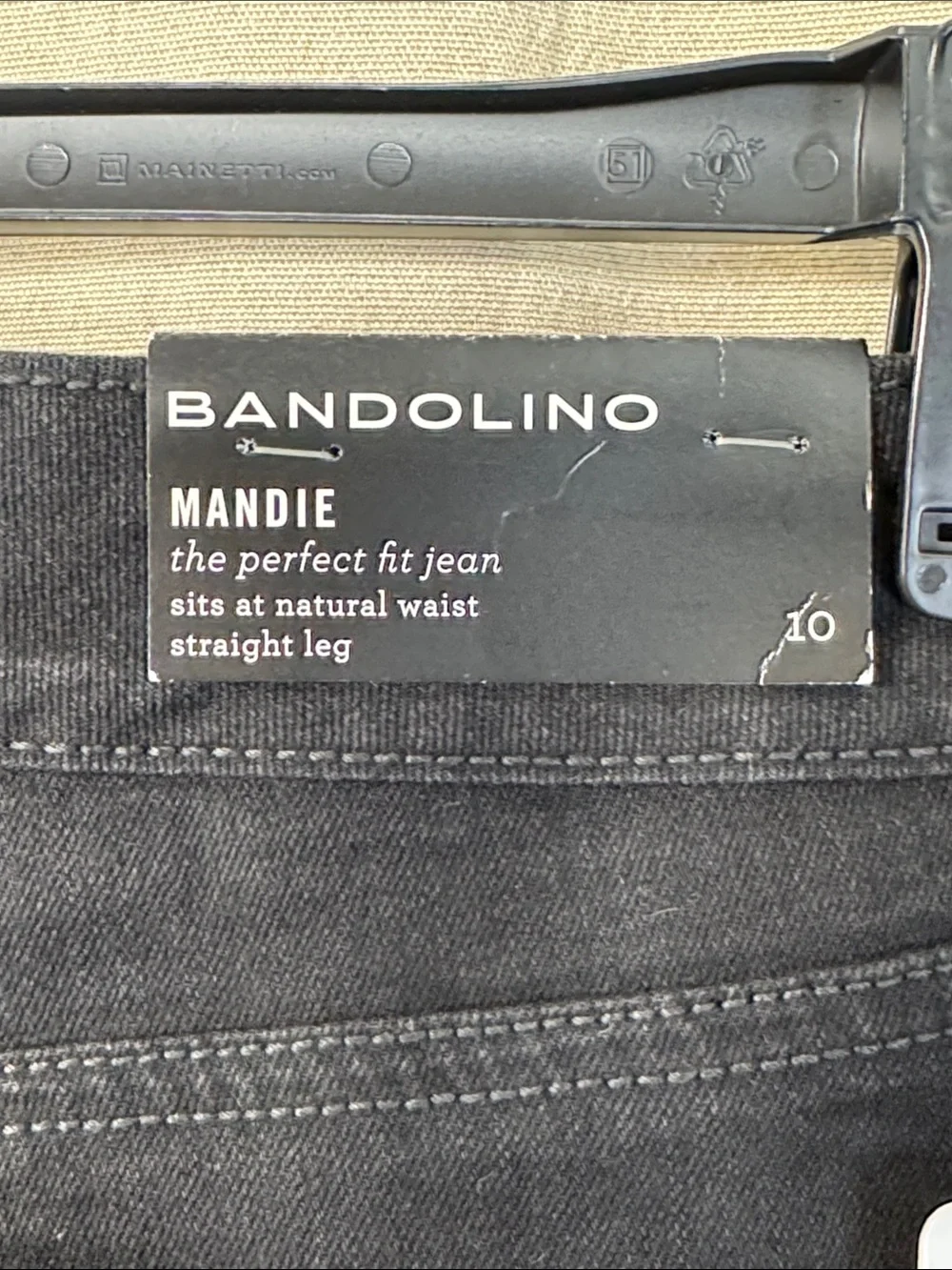 Bandolino Jeans Black Maddie Straight Leg in Size 10 ‎ NWT